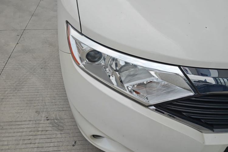 Used Nissan Quest 2015 3.5L SL Right Front Headlight