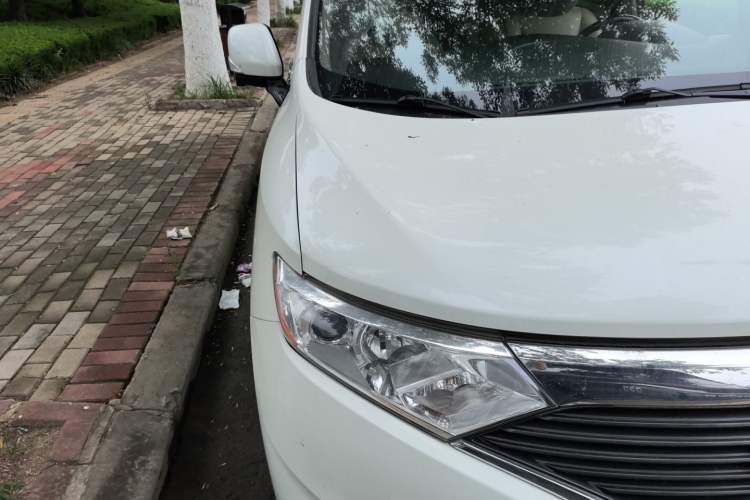 Used Nissan Quest 2015 3.5L SL Right Front Headlight