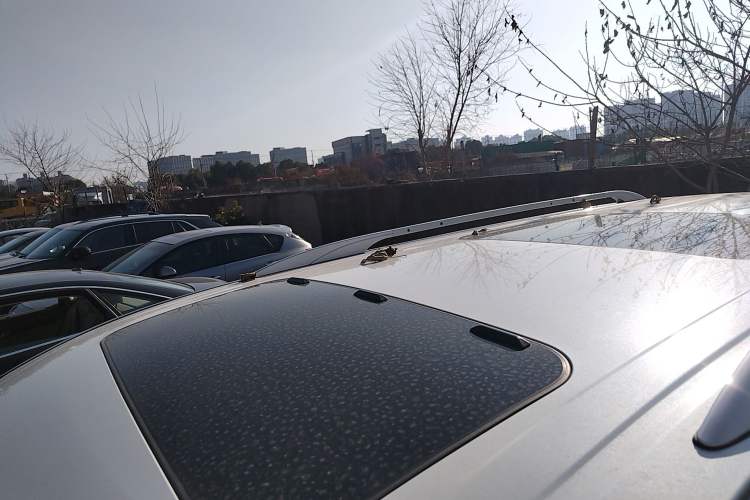 Used Nissan Quest 2015 3.5L SL Roof