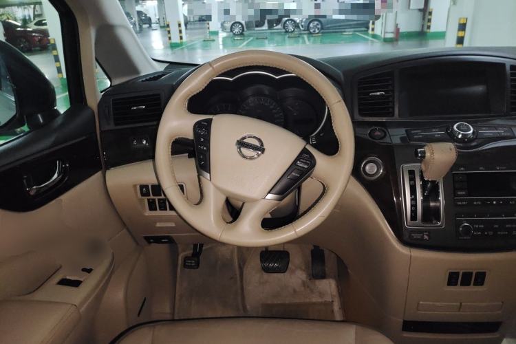 Used Nissan Quest 2015 3.5L SL Steering Wheel