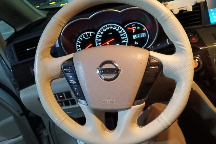 Used Nissan Quest 2015 3.5L SL Steering Wheel