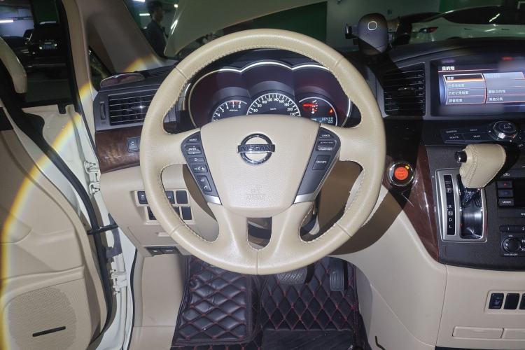 Used Nissan Quest 2015 3.5L SL Steering Wheel