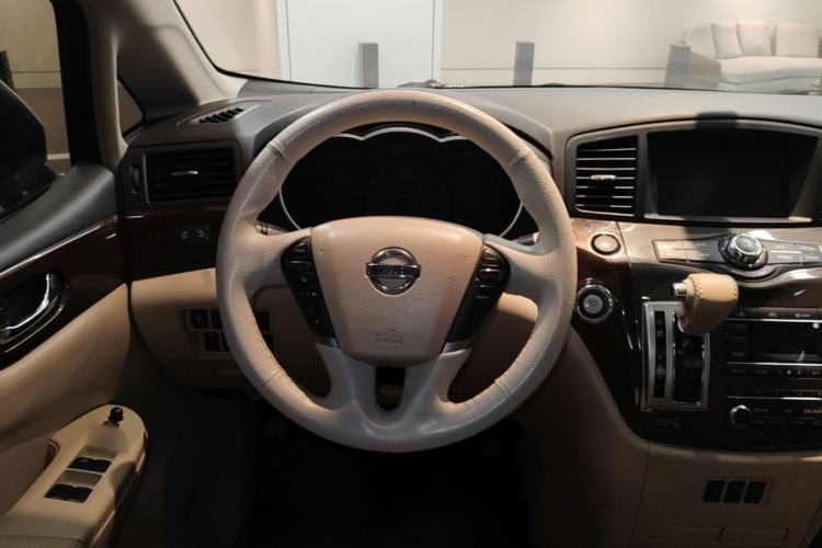 Used Nissan Quest 2015 3.5L SL Steering Wheel