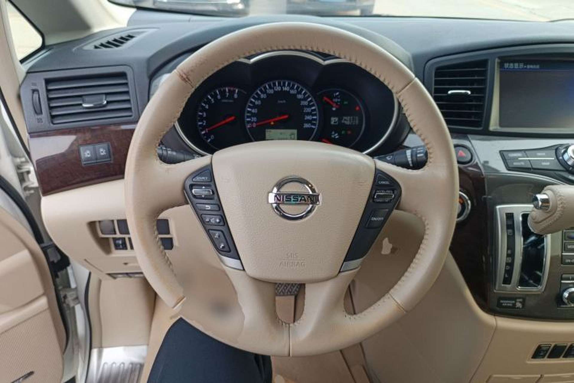Used Nissan Quest 2015 3.5L SL Steering Wheel
