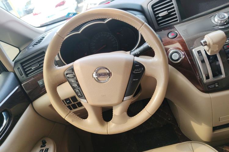 Used Nissan Quest 2015 3.5L SL Steering Wheel
