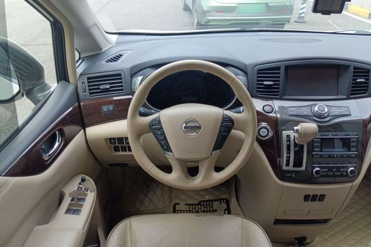 Used Nissan Quest 2015 3.5L SL Steering Wheel