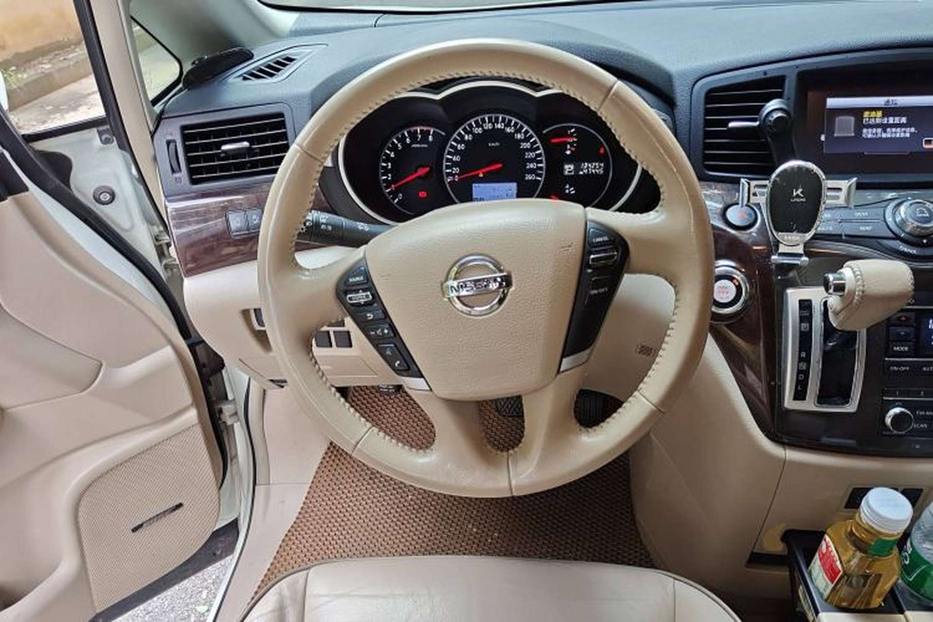 Used Nissan Quest 2015 3.5L SL Steering Wheel