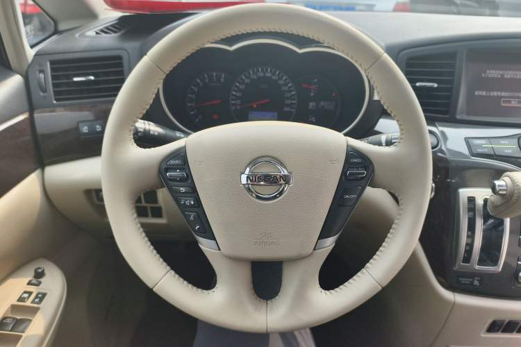 Used Nissan Quest 2015 3.5L SL Steering Wheel
