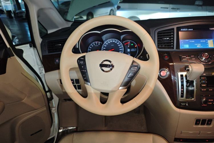 Used Nissan Quest 2015 3.5L SL Steering Wheel