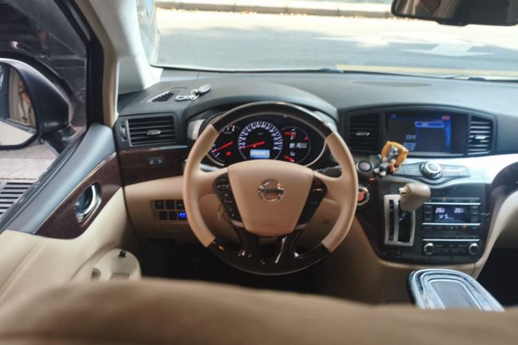 Used Nissan Quest 2015 3.5L SL Steering Wheel