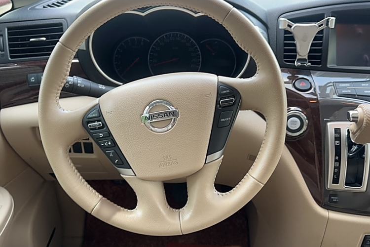 Used Nissan Quest 2015 3.5L SL Steering Wheel
