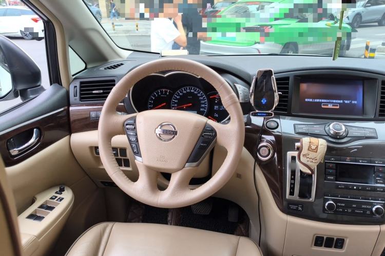 Used Nissan Quest 2015 3.5L SL Steering Wheel