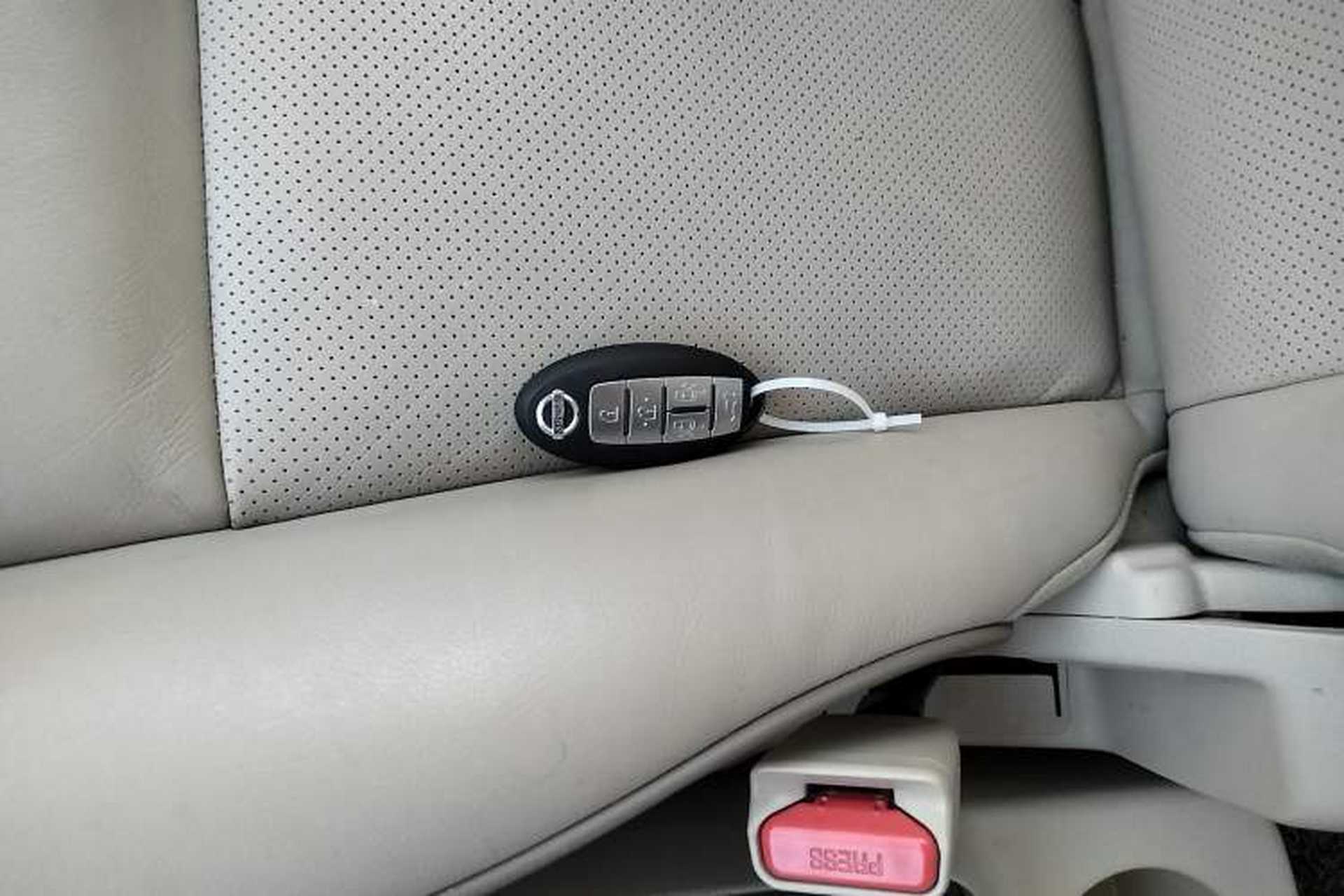 Used Nissan Quest 2015 3.5L SL Vehicle Key
