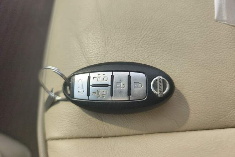 Used Nissan Quest 2015 3.5L SL Vehicle Key