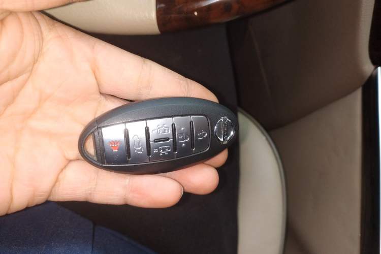 Used Nissan Quest 2015 3.5L SL Vehicle Key