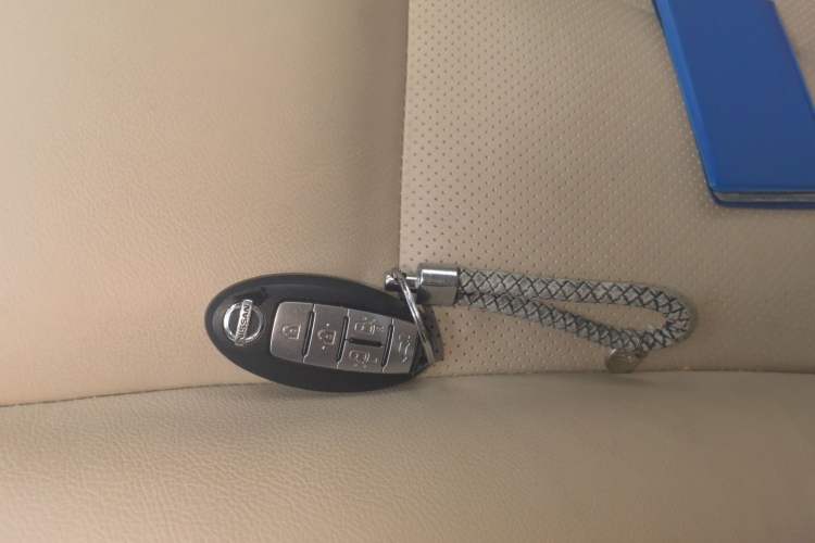 Used Nissan Quest 2015 3.5L SL Vehicle Key