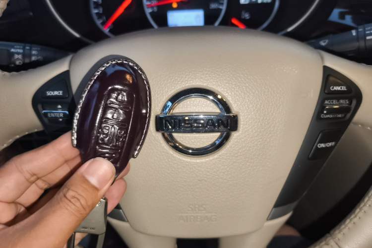 Used Nissan Quest 2015 3.5L SL Vehicle Key