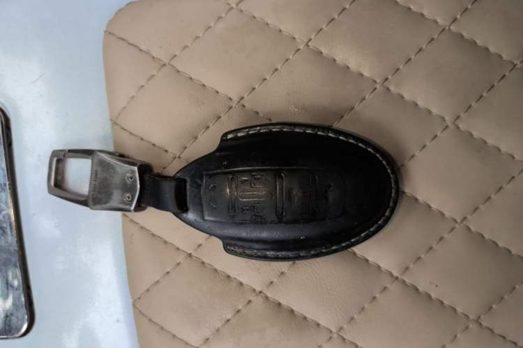 Used Nissan Quest 2015 3.5L SL Vehicle Key