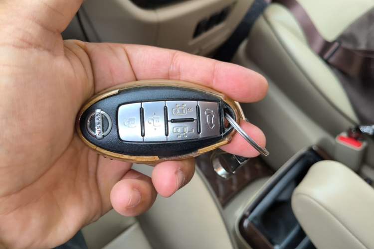 Used Nissan Quest 2015 3.5L SL Vehicle Key