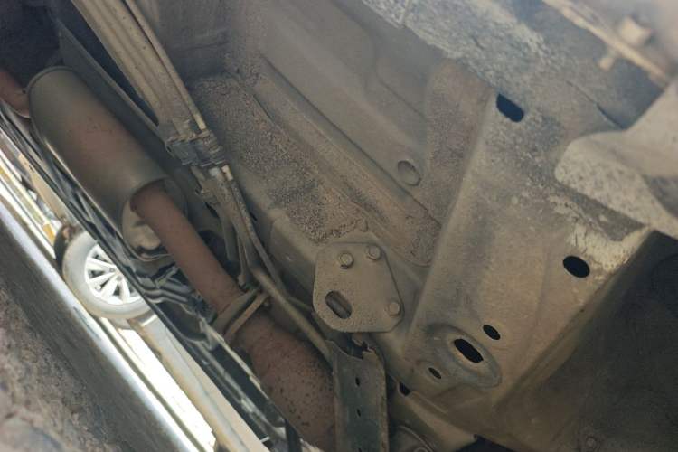 Used Nissan Quest  Chassis Front Right
