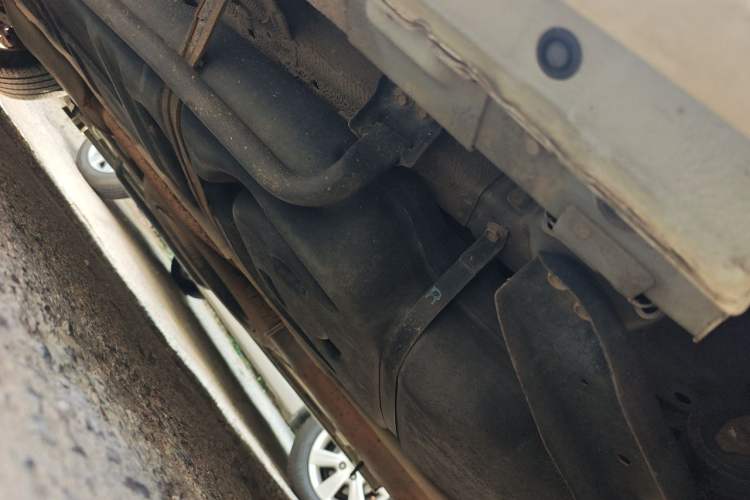 Used Nissan Quest  Chassis Rear Left