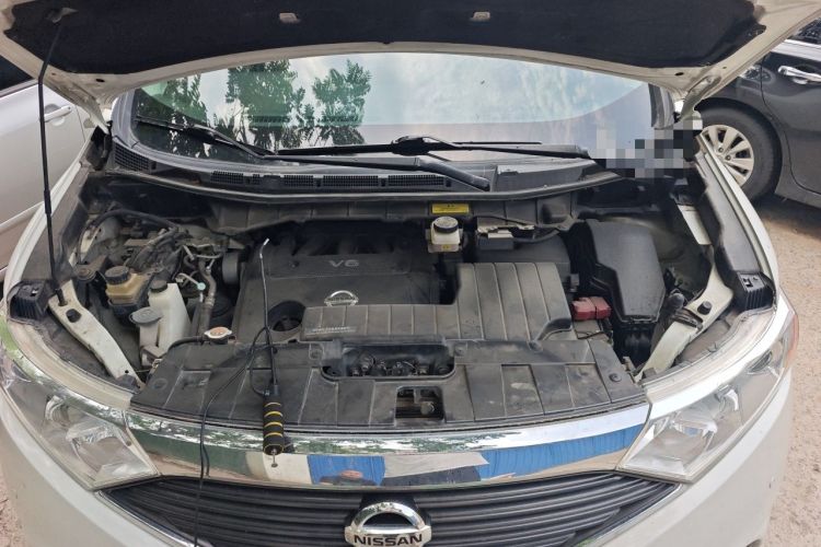 Used Nissan Quest  Engine Bay