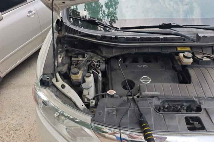Used Nissan Quest  Engine Bay Right