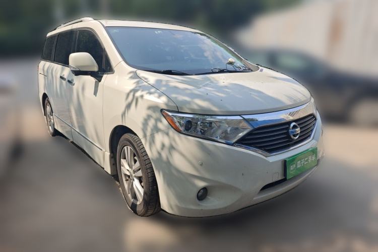 Used Nissan Quest  Front Right 45 Deg