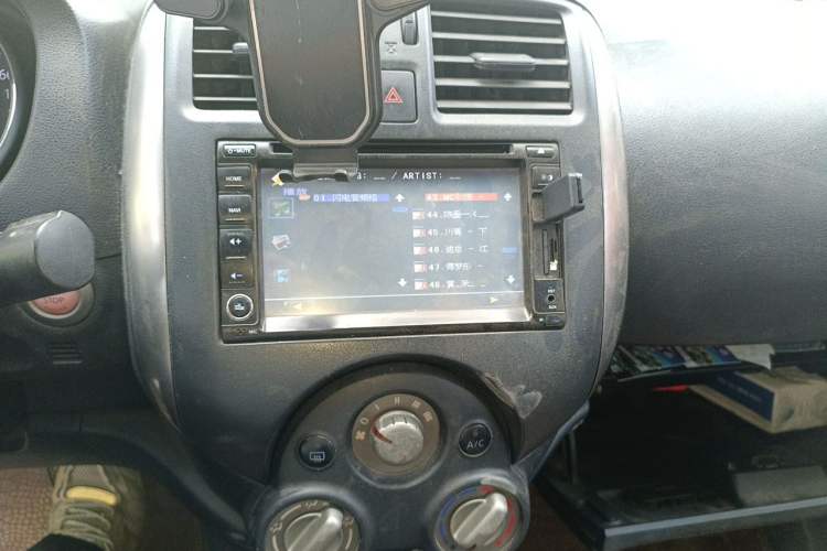 Used Nissan Sunny 2011 1.5XL CVT Luxury Edition Audio And AC Panel