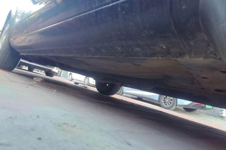 Used Nissan Sunny 2011 1.5XE Manual Comfort Edition Chassis Front Right