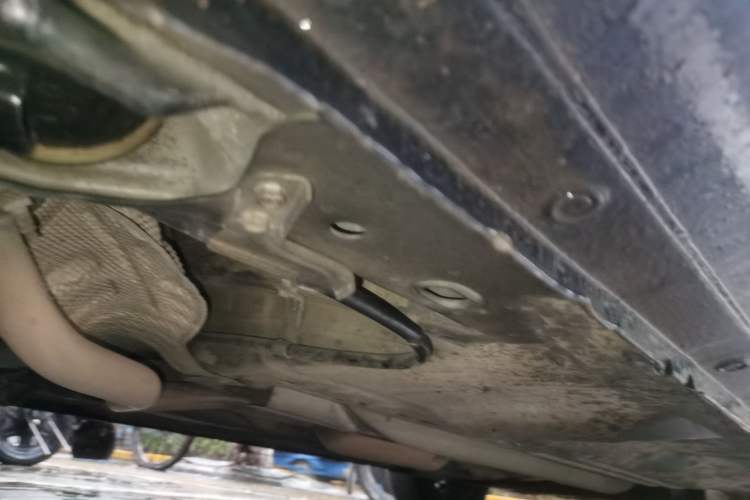 Used Nissan Sunny 2011 1.5XE Manual Comfort Edition Chassis Rear Right