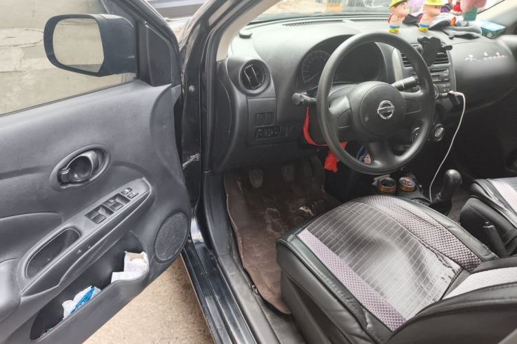 Used Nissan Sunny 2011 1.5XE Manual Comfort Edition Driver Seat