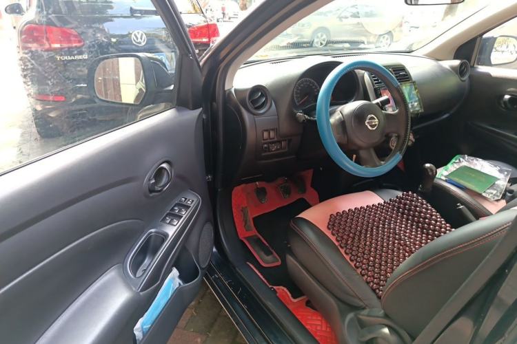 Used Nissan Sunny 2011 1.5XE Manual Comfort Edition Driver Seat