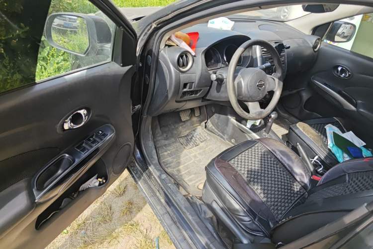 Used Nissan Sunny 2011 1.5XL CVT Luxury Edition Driver Seat