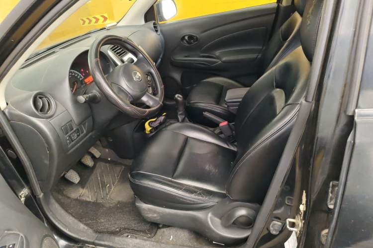 Used Nissan Sunny 2011 1.5XE Manual Comfort Edition Driver Seat