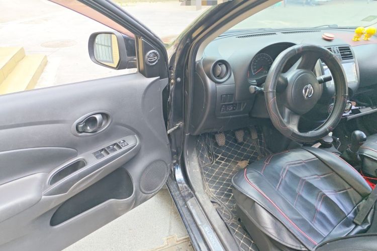 Used Nissan Sunny 2011 1.5XE Manual Comfort Edition Driver Seat