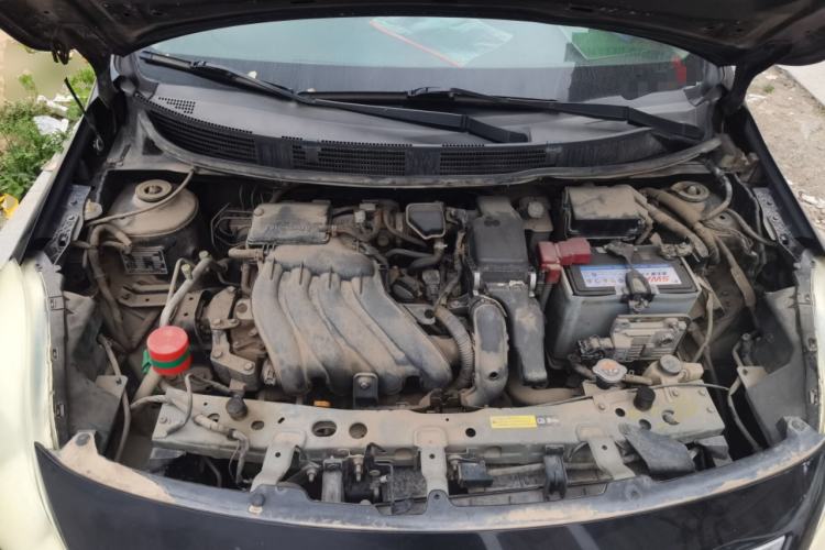 Used Nissan Sunny 2011 1.5XE CVT Comfort Edition Engine Bay