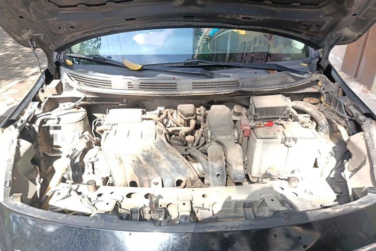 Used Nissan Sunny 2011 1.5XE Manual Comfort Edition Engine Bay
