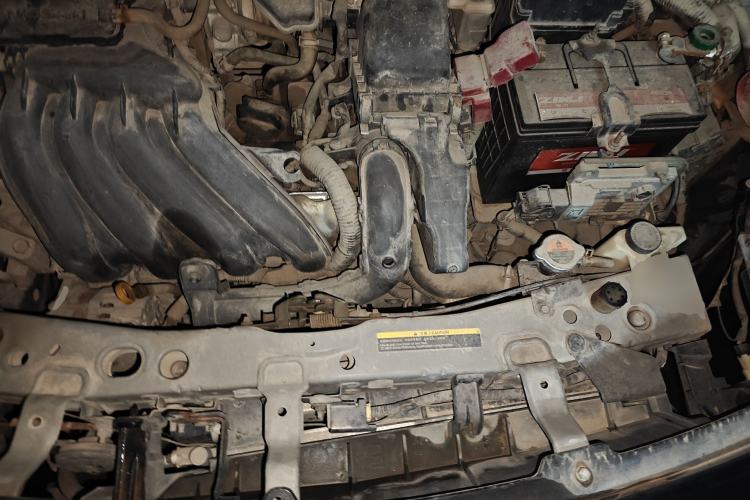 Used Nissan Sunny 2011 1.5XE CVT Comfort Edition Engine Bay