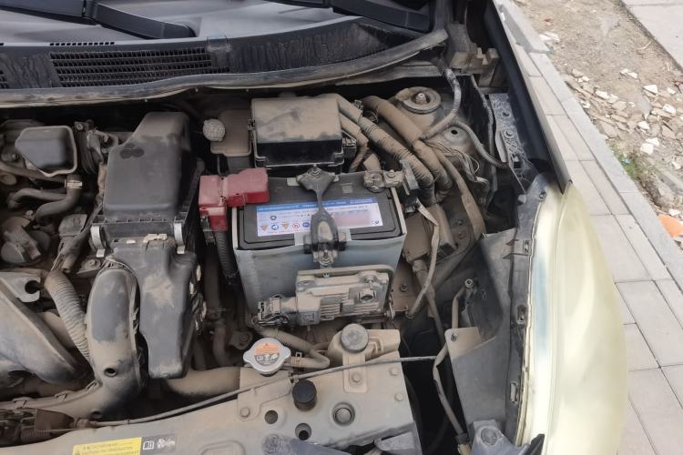 Used Nissan Sunny 2011 1.5XE CVT Comfort Edition Engine Bay Left