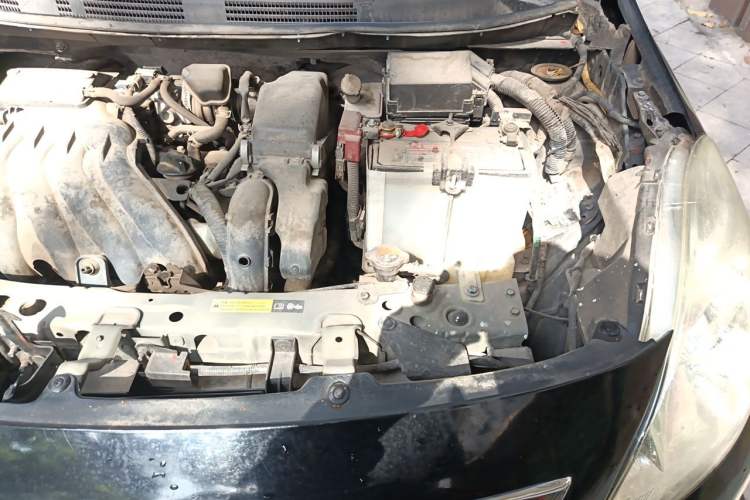 Used Nissan Sunny 2011 1.5XE Manual Comfort Edition Engine Bay Left