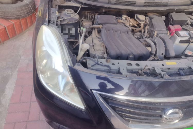 Used Nissan Sunny 2011 1.5XE Manual Comfort Edition Engine Bay Right