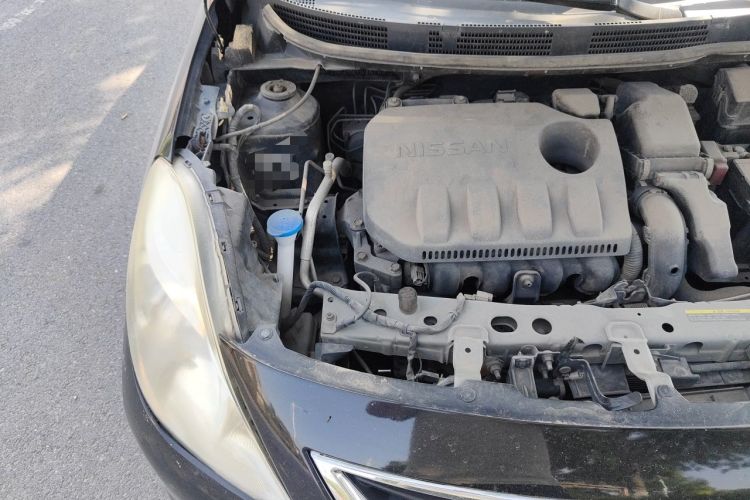 Used Nissan Sunny 2011 1.5XL Manual Deluxe Edition Engine Bay Right