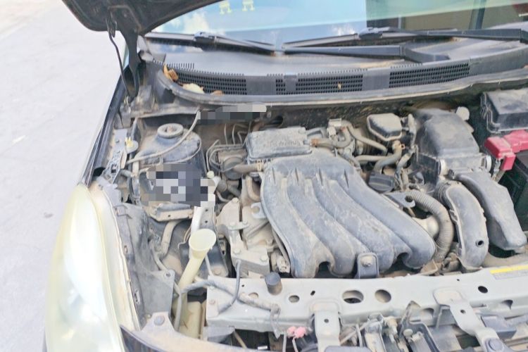 Used Nissan Sunny 2011 1.5XE Manual Comfort Edition Engine Bay Right