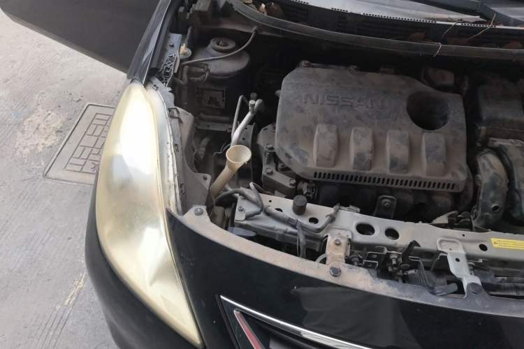 Used Nissan Sunny 2011 1.5XE CVT Comfort Edition Engine Bay Right