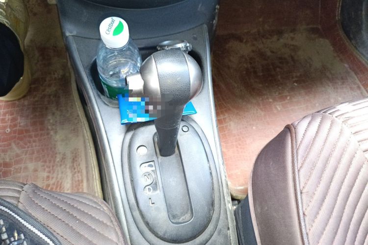Used Nissan Sunny 2011 1.5XL CVT Luxury Edition Gear Lever