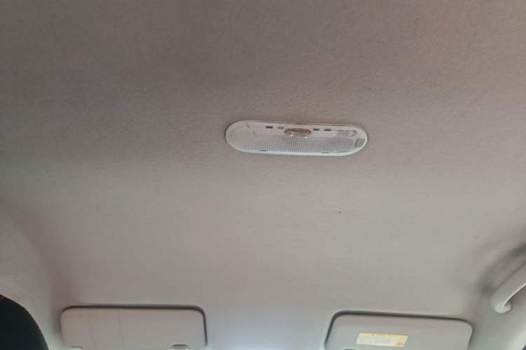 Used Nissan Sunny 2011 1.5XE Manual Comfort Edition Headliner
