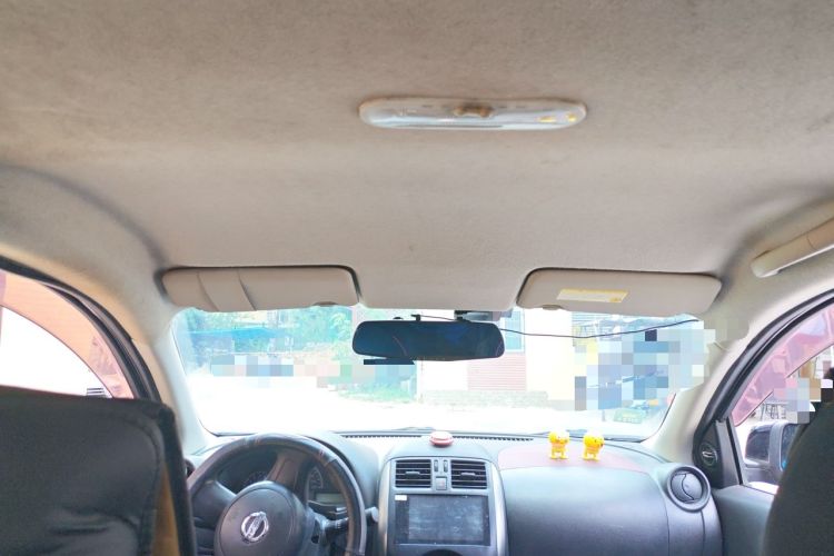 Used Nissan Sunny 2011 1.5XE Manual Comfort Edition Headliner