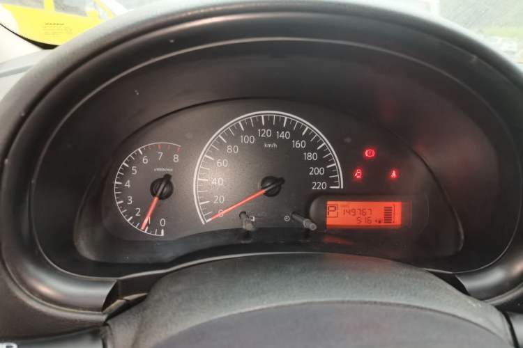 Used Nissan Sunny 2011 1.5XE CVT Comfort Edition Instrument Cluster