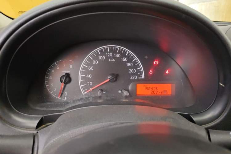 Used Nissan Sunny 2011 1.5XE Manual Comfort Edition Instrument Cluster